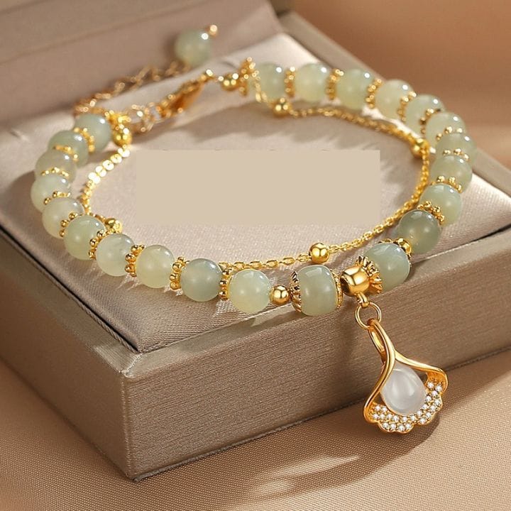 Amuleto de oro Jade